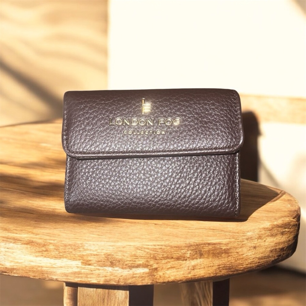 London Fog Dark Brown Leather Card Holder